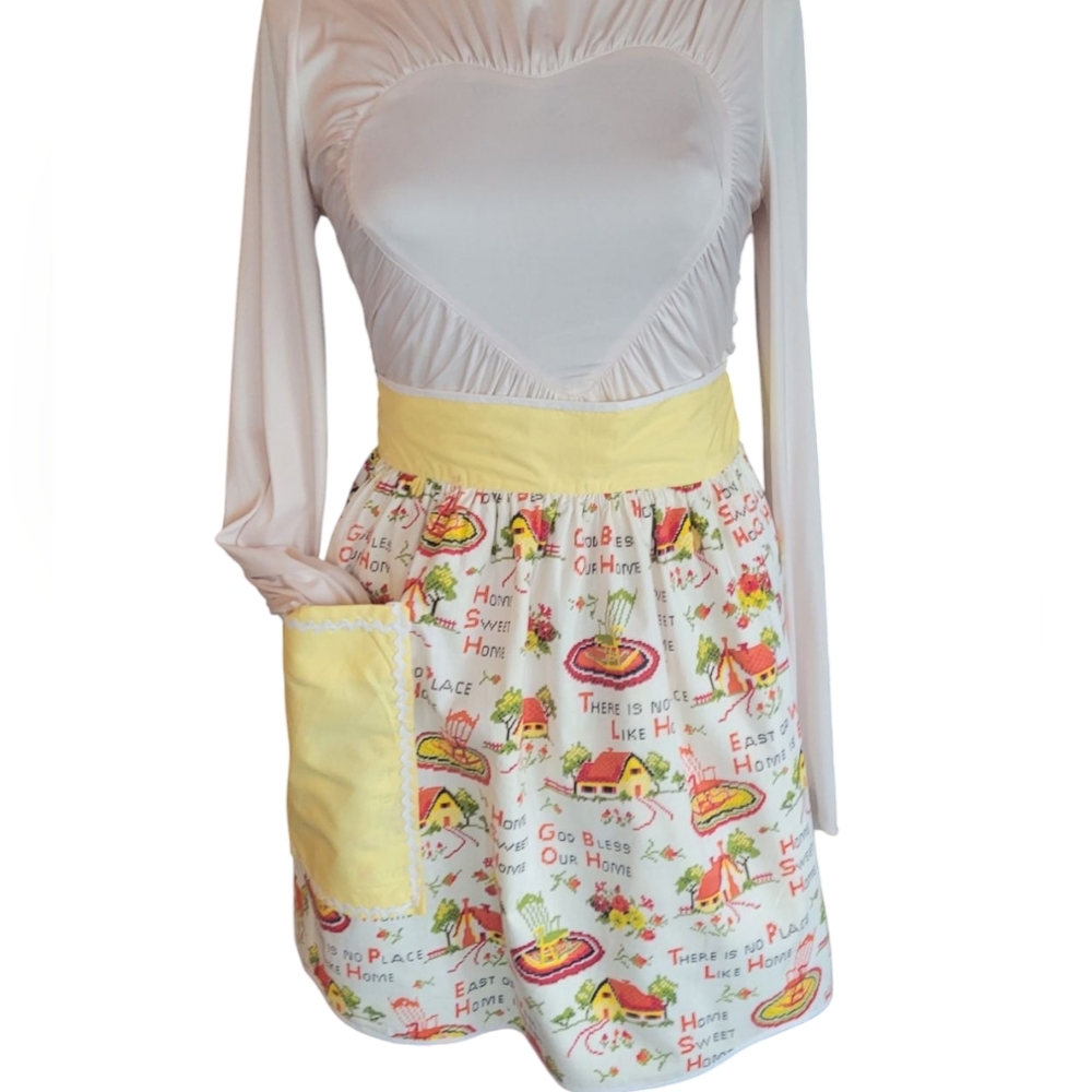 Reproduction Vintage Style Kitchen Apron. Large.